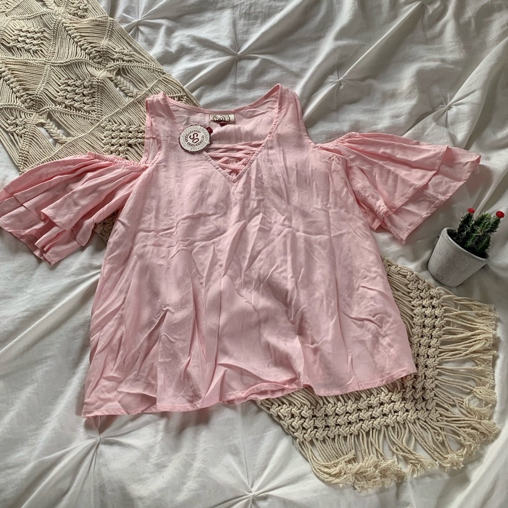 Light Pink Flowy Top🌸